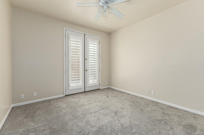 Building Photo - 6962 E Hibiscus Way