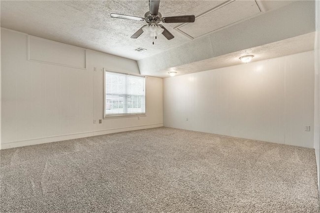 Building Photo - 9 Shirley Ln