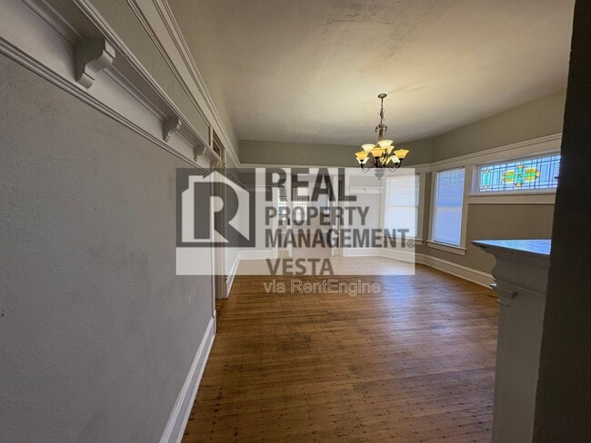 Building Photo - 2585 Napier Ave