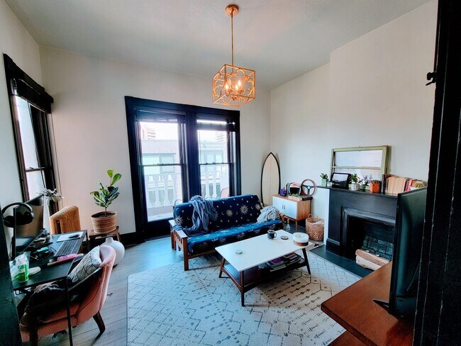 Building Photo - 623 E 100 S