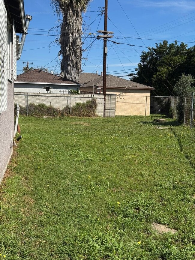 Building Photo - Coming Soon!