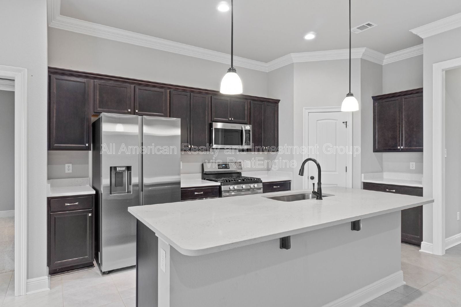 Building Photo - 189 Bon Ami Dr