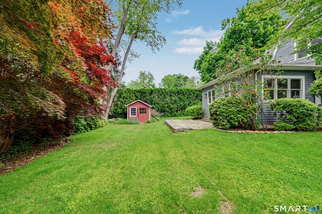 Building Photo - 15 Shorelands Pl