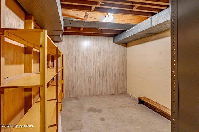 Building Photo - 4305 Darbrook Rd