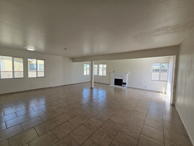 Building Photo - 1415 Boyden Ave