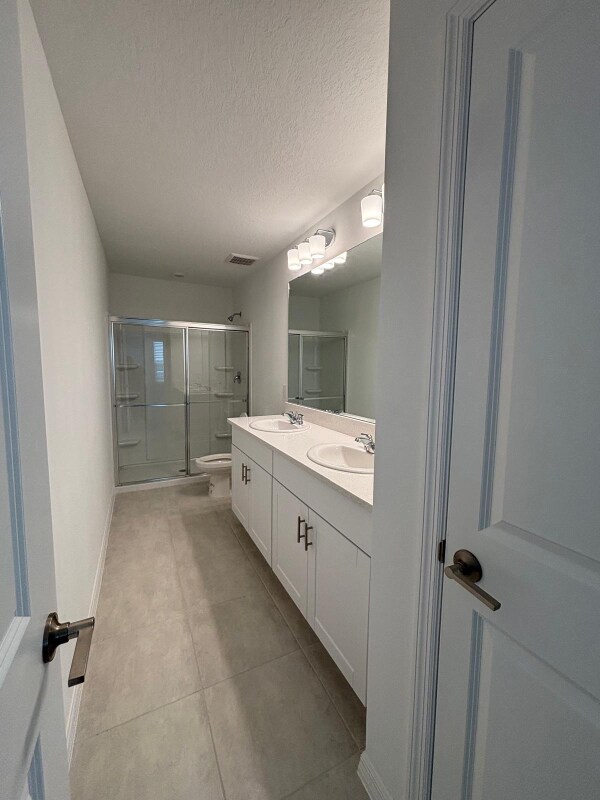 Building Photo - 2984 Skyline Lp