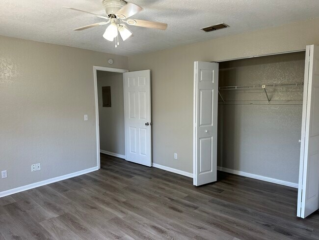 Building Photo - 3110 Harmon Ln
