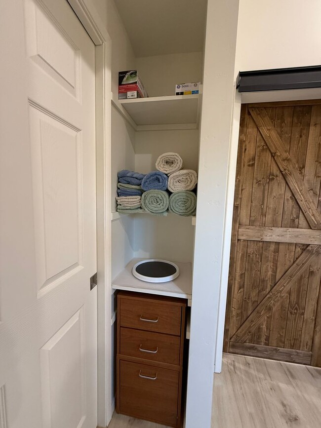 Building Photo - Newer Beautifully Furnished Single Story ADU Includes All Basic Utilities and WiFI