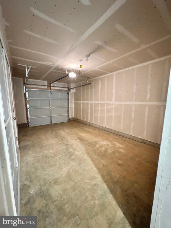 Building Photo - 1341 Cedar Vly Rd