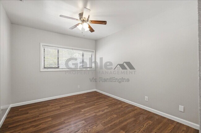 Building Photo - 23554 Newhall Ave