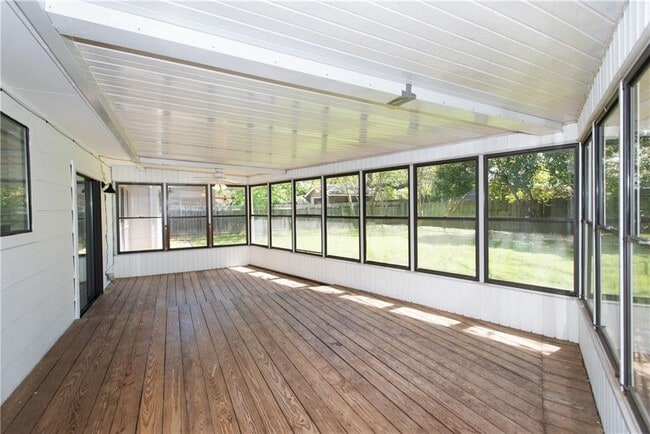 Building Photo - 5811 Cannon Mountain Dr