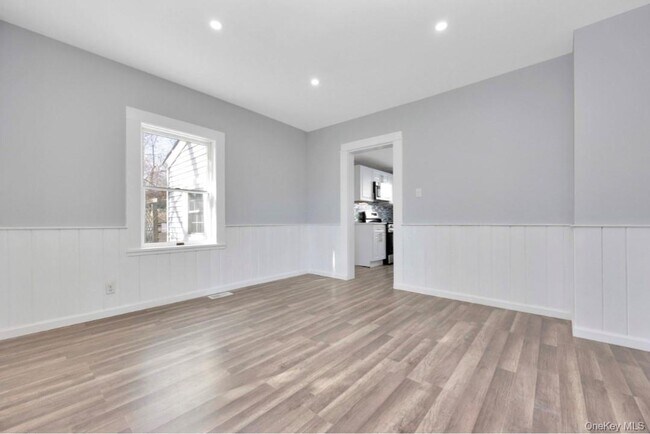 Building Photo - 178 N Ocean Ave