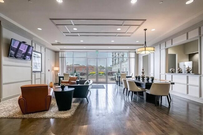 Building Photo - 222 12th St NE