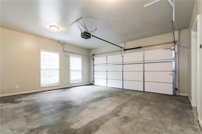 Building Photo - 3986 Brookshire Pl