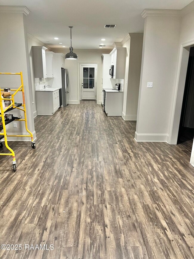 Building Photo - 1317 Creighton Broussard Rd