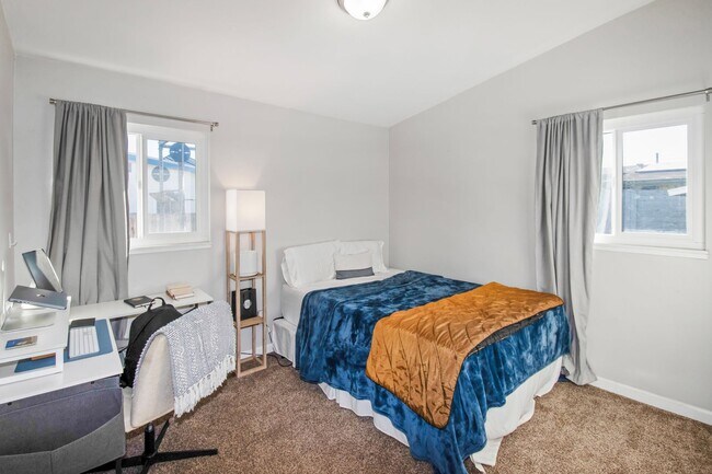 Building Photo - 2131 Ilex Ave