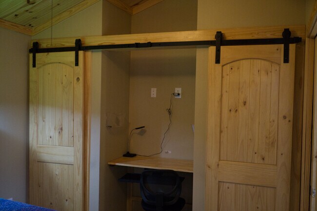 Building Photo - 7009 S I-35 Frontage Rd