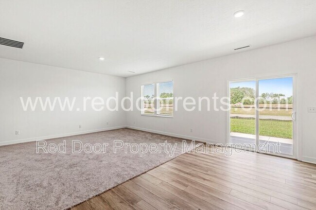 Building Photo - 2956 Grand Rdg Dr