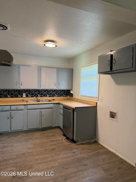 Building Photo - 2745 Marydale Dr