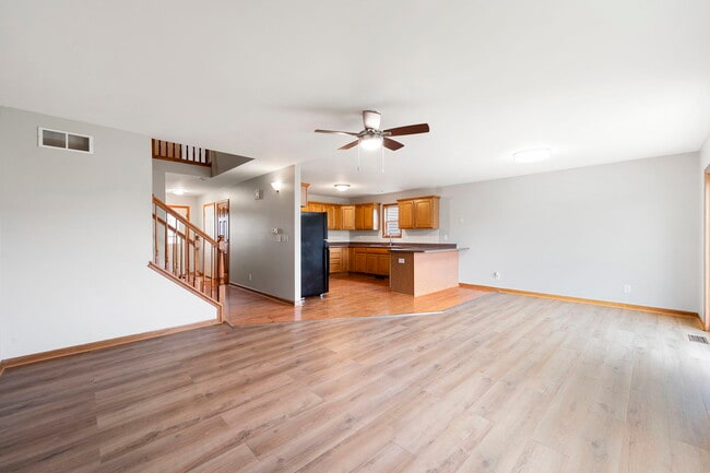 Building Photo - 1477 Stonefield Dr