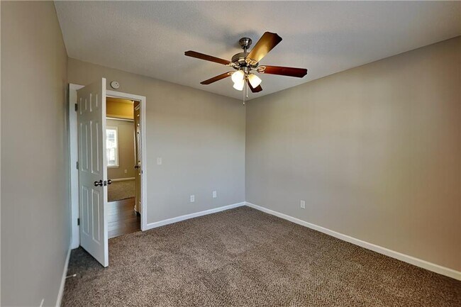 Building Photo - 962 Taylors Farm Ct