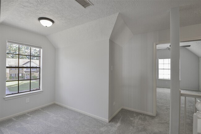 Building Photo - 4527 Natural Bridge Dr