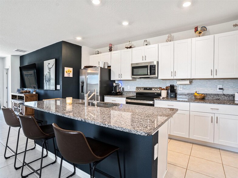 Building Photo - 2870 Silver Scallop Lp