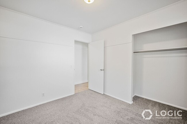 Building Photo - 820 W 1175 S