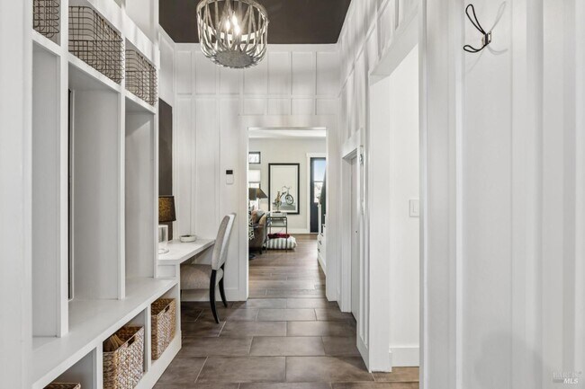 Building Photo - 1810 Quail Ct