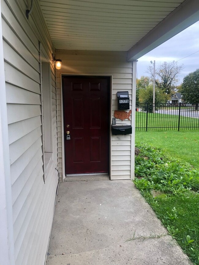 Building Photo - 1 Bedroom Newly renovated garden style apartments available for rent