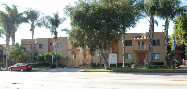 Primary Photo - Fair Oaks Pointe Apartments