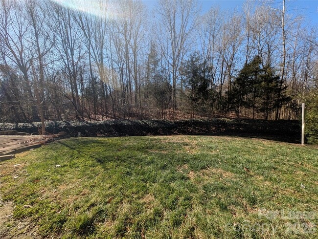 Building Photo - 2104 Sardony Ln