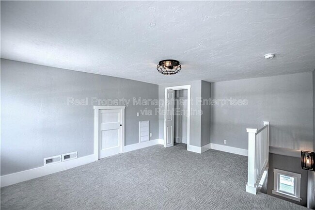 Building Photo - 1118 NW 33rd St