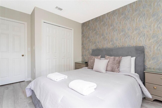 Building Photo - 8553 Crystal Cove Loop