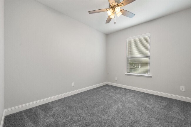 Building Photo - Brand New Luxury Townhouse in West Arlington