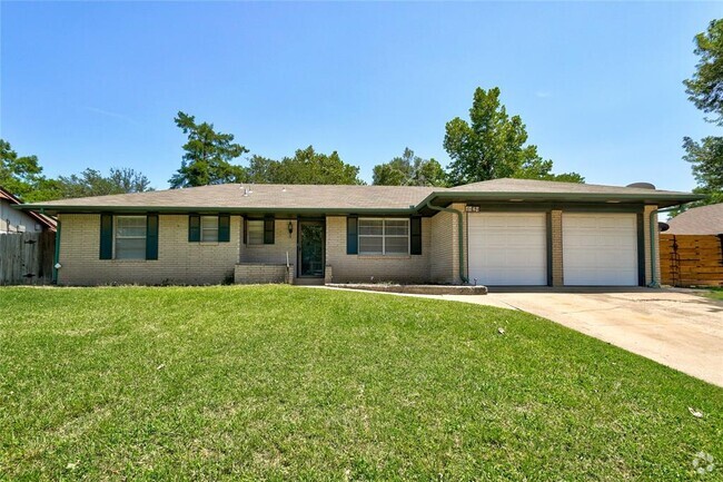 Building Photo - 1124 Merrymen Grn