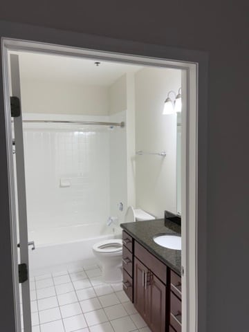 Building Photo - 625 Deerfield Rd