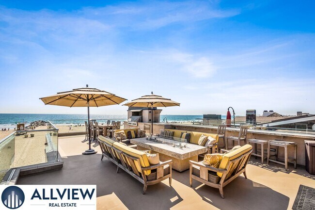 Building Photo - Stunning Beach House located on Newport Beach Boardwalk- 30+ Day Rental!