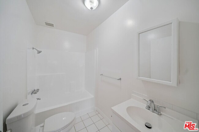 Building Photo - 6827 Leland Way