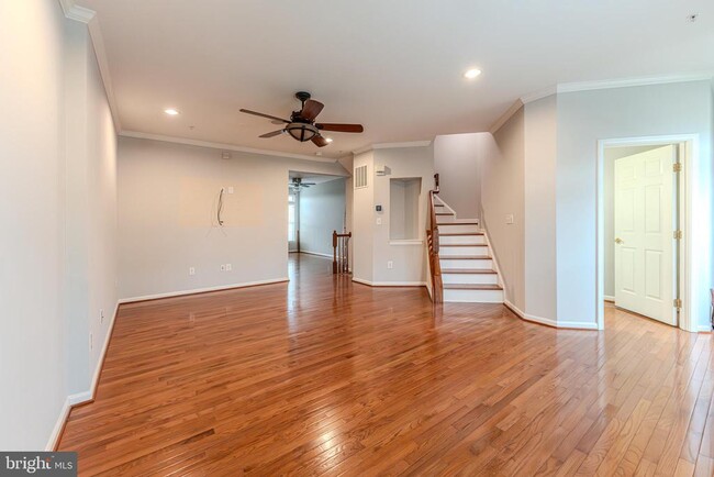 Building Photo - 1552 Oakley Ln