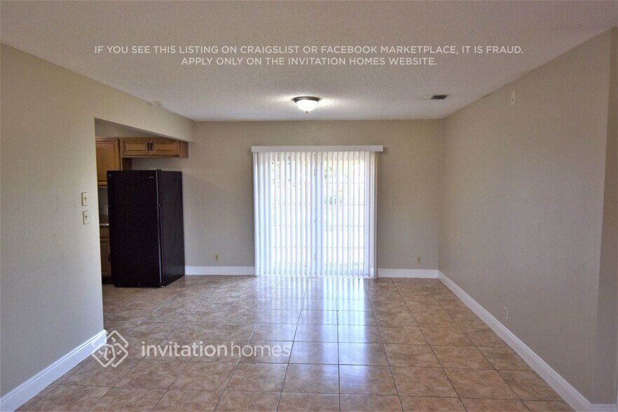 Building Photo - 7911 SW 3rd Ct