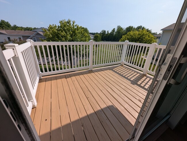 Building Photo - 3738 Riverbed Ln SE