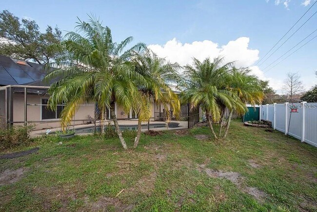 Building Photo - 9415 Pebble Glen Ave