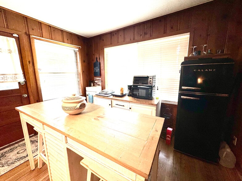 Building Photo - 4017 Osby Dr