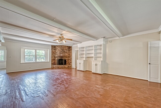 Building Photo - 918 Wycliffe Dr