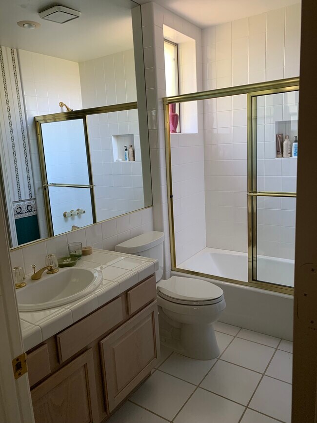 Building Photo - 2481 Verna Ct