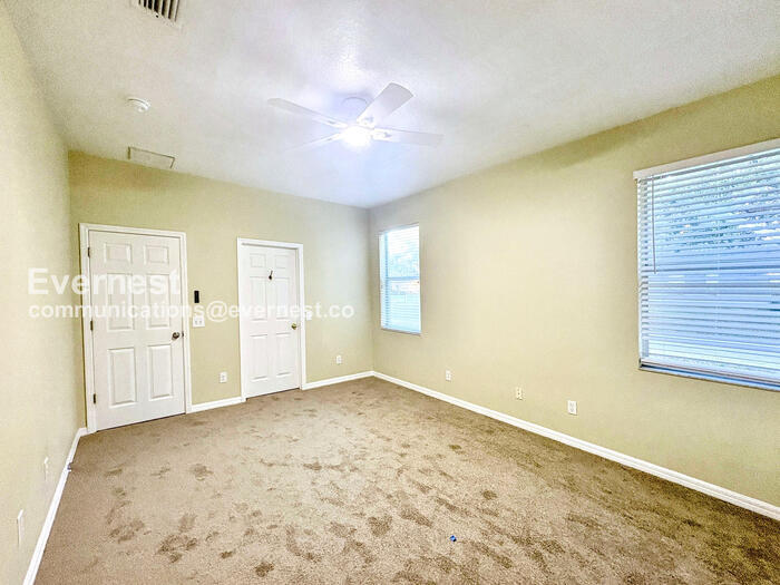 Building Photo - 7002 Potomac Cir