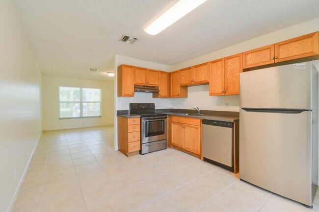 Building Photo - 8839 SE Hobe Ridge Ave