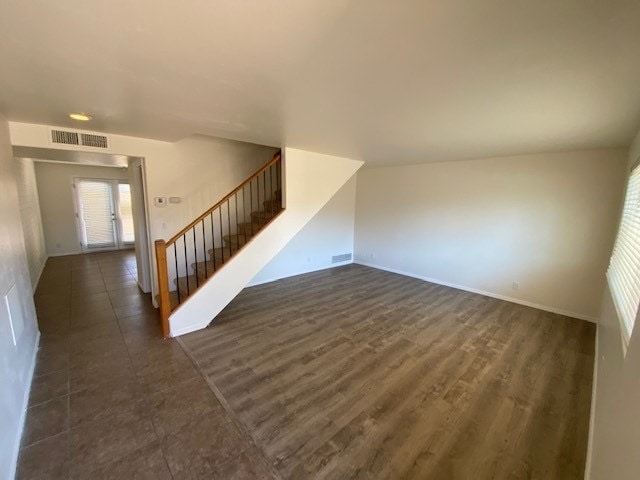 Building Photo - 953 N Desert Ave