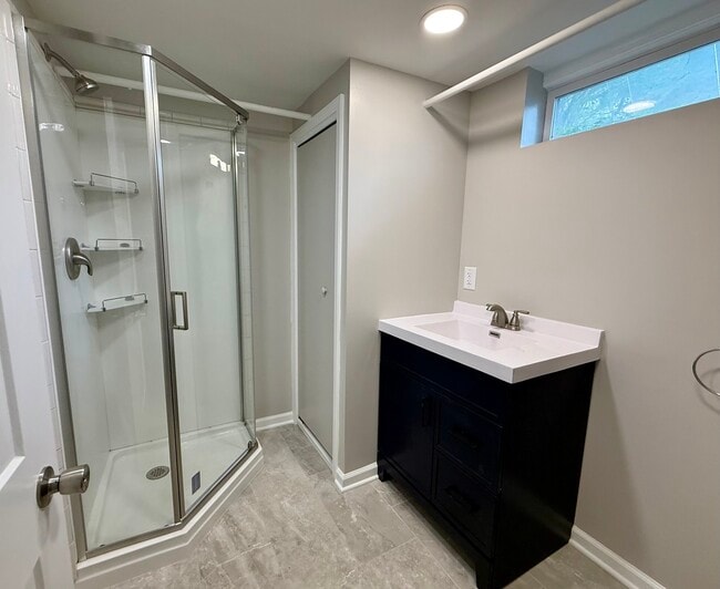 Building Photo - 8 N Harrison St